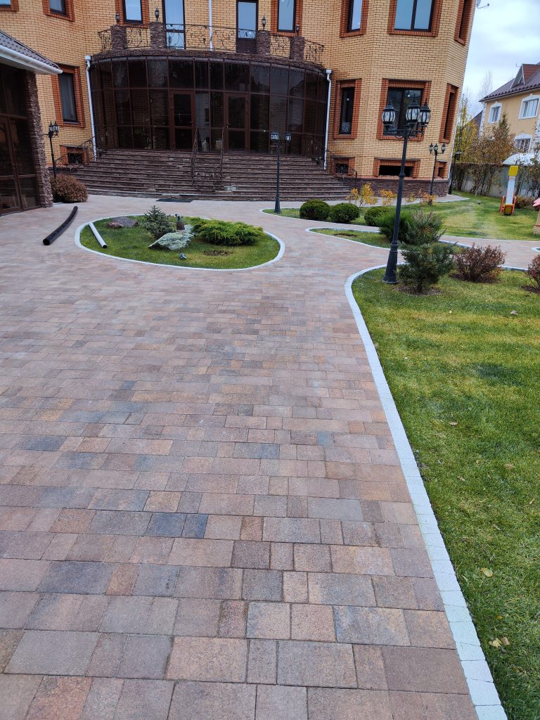 Укладка брусчатки